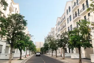 [BVN160] [Cắt lỗ 300tr] Bán gấp nhà phố Manhattan Vinhomes Grand Park 144m2, 5 tầng, sổ sẵn, 26.7 tỷ