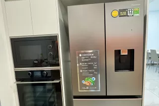 CHO THUÊ 2PN+1 SUNWAH PEARL TẦNG CAO- FULL NỘI THẤT VIEW LM81 + SÔNG SG
