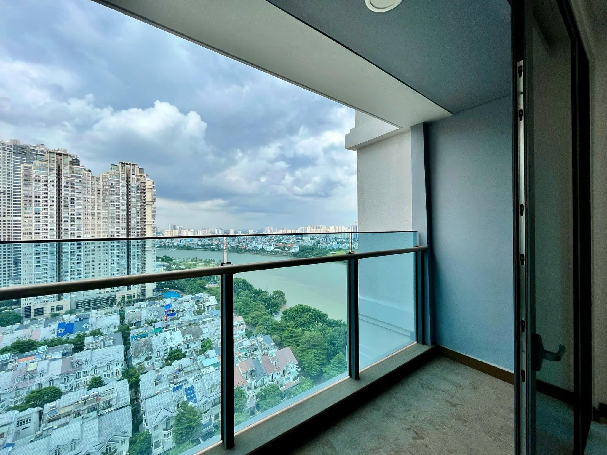 SUNWAH PEARL – BÁN CĂN 2 PHÒNG NGỦ + 1 VIEW SÔNG