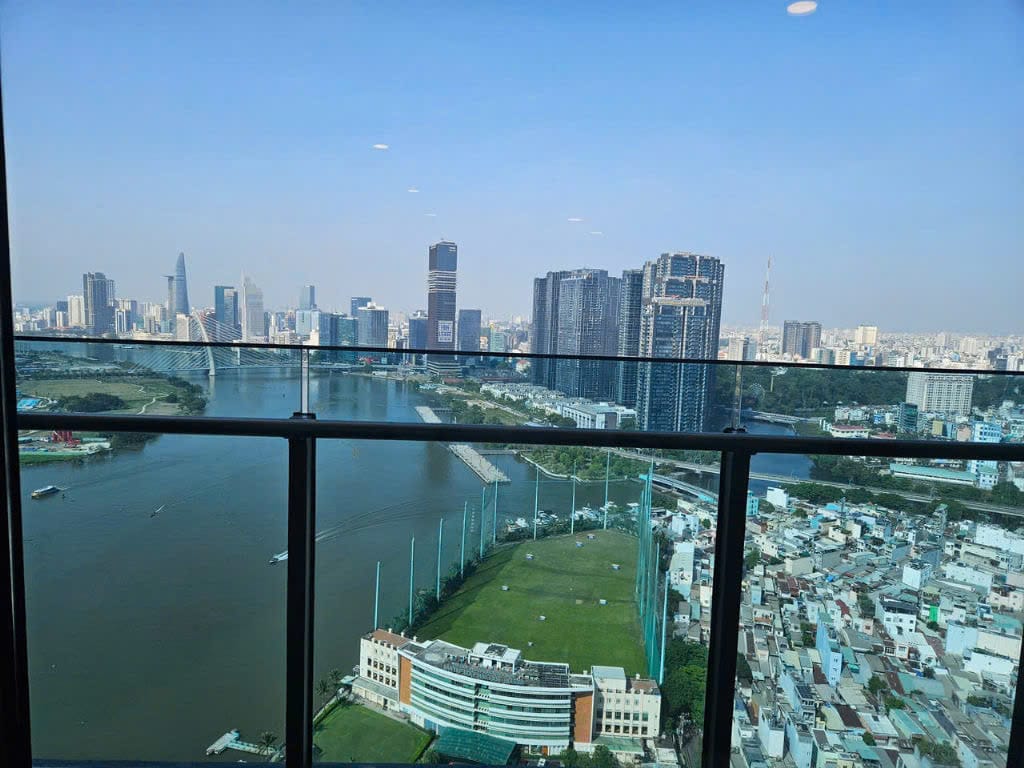 SUNWAH PEARL – BÁN CĂN HOA HẬU 3 PHÒNG NGỦ VIEW SÔNG TRỰC DIỆN
