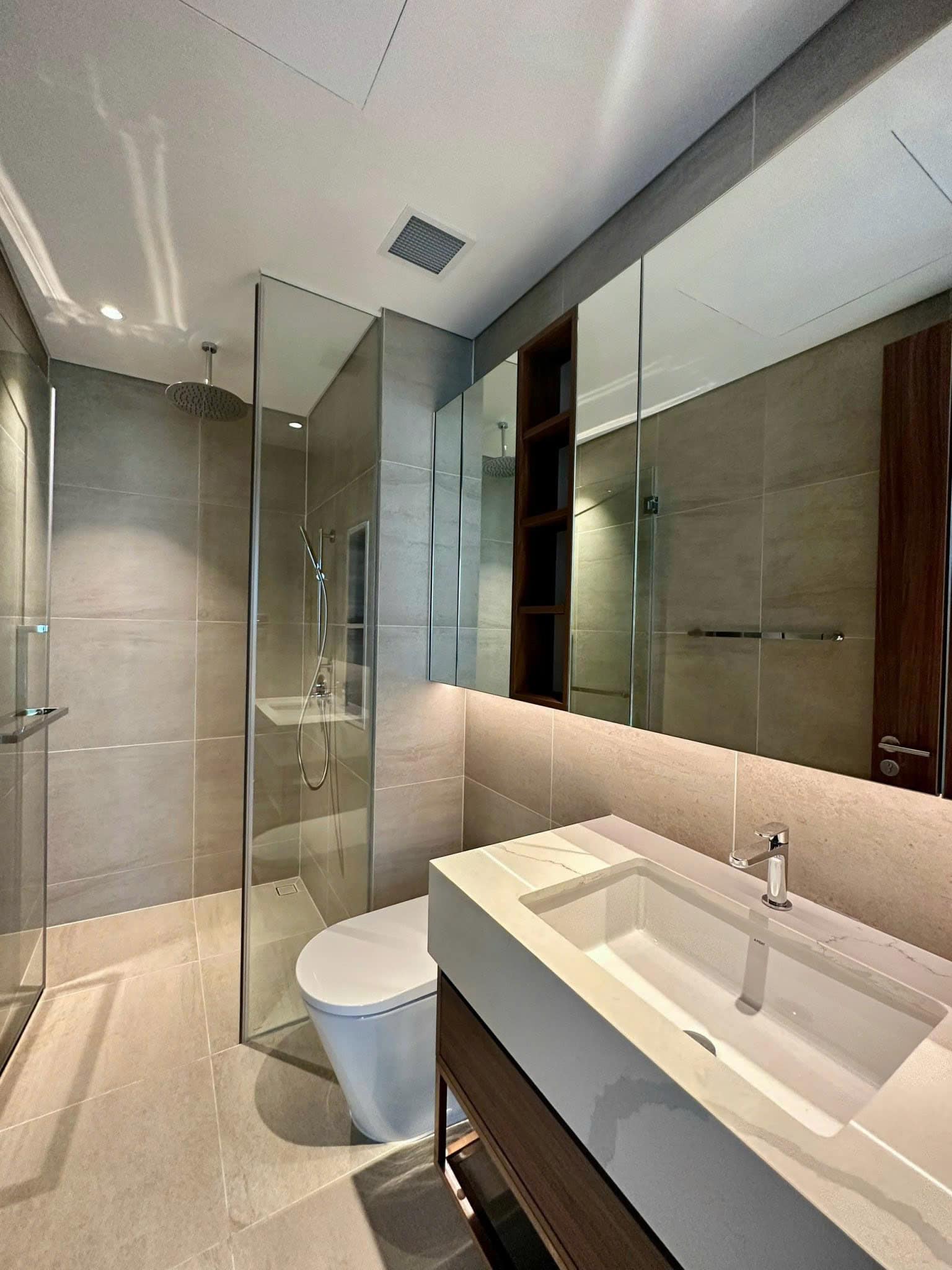 METROPOLE – BÁN CĂN HỘ 2 PHÒNG NGỦ VIEW ĐẸP