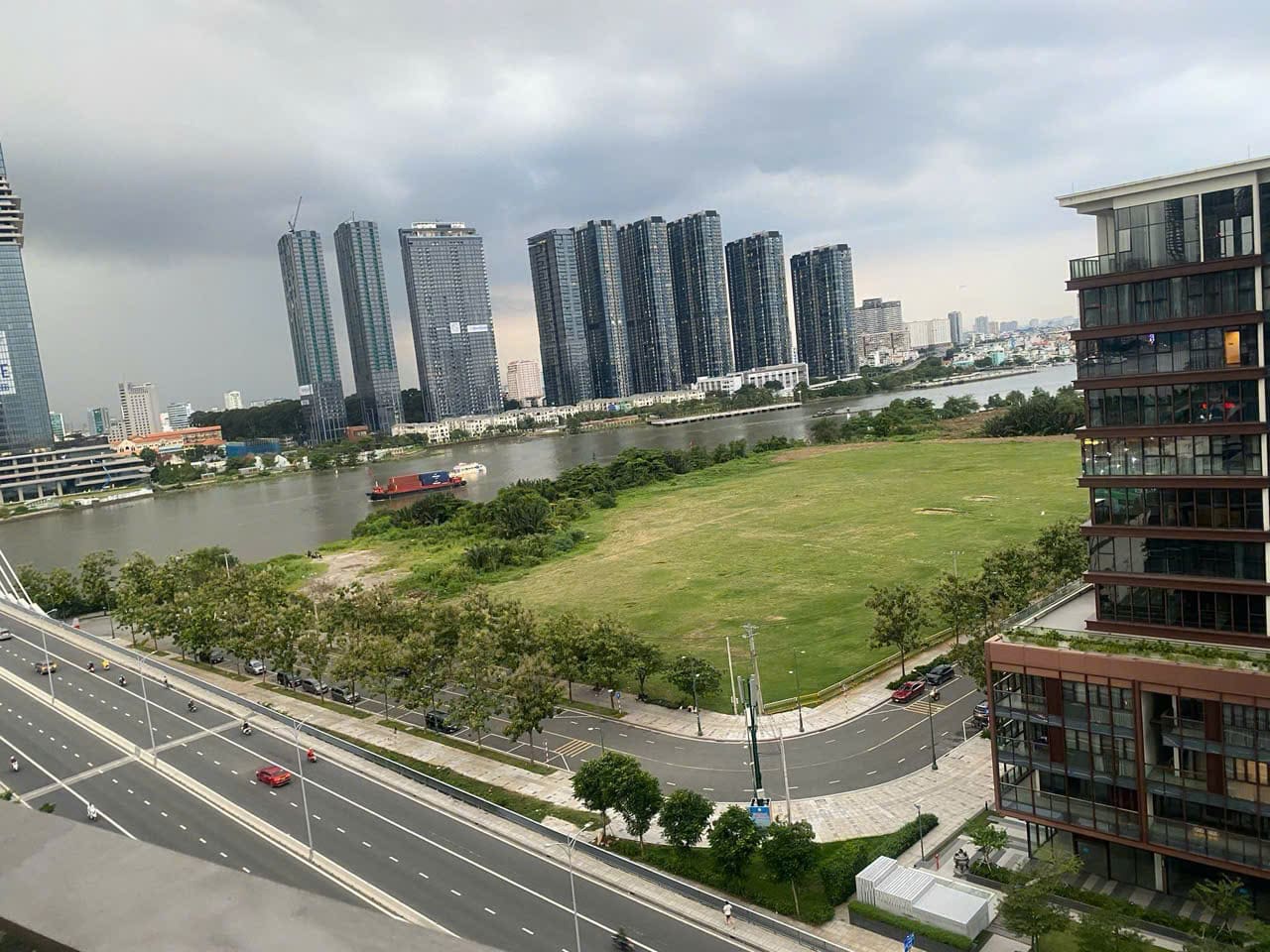 METROPOLE – BÁN CĂN HỘ 2 PHÒNG NGỦ VIEW ĐẸP