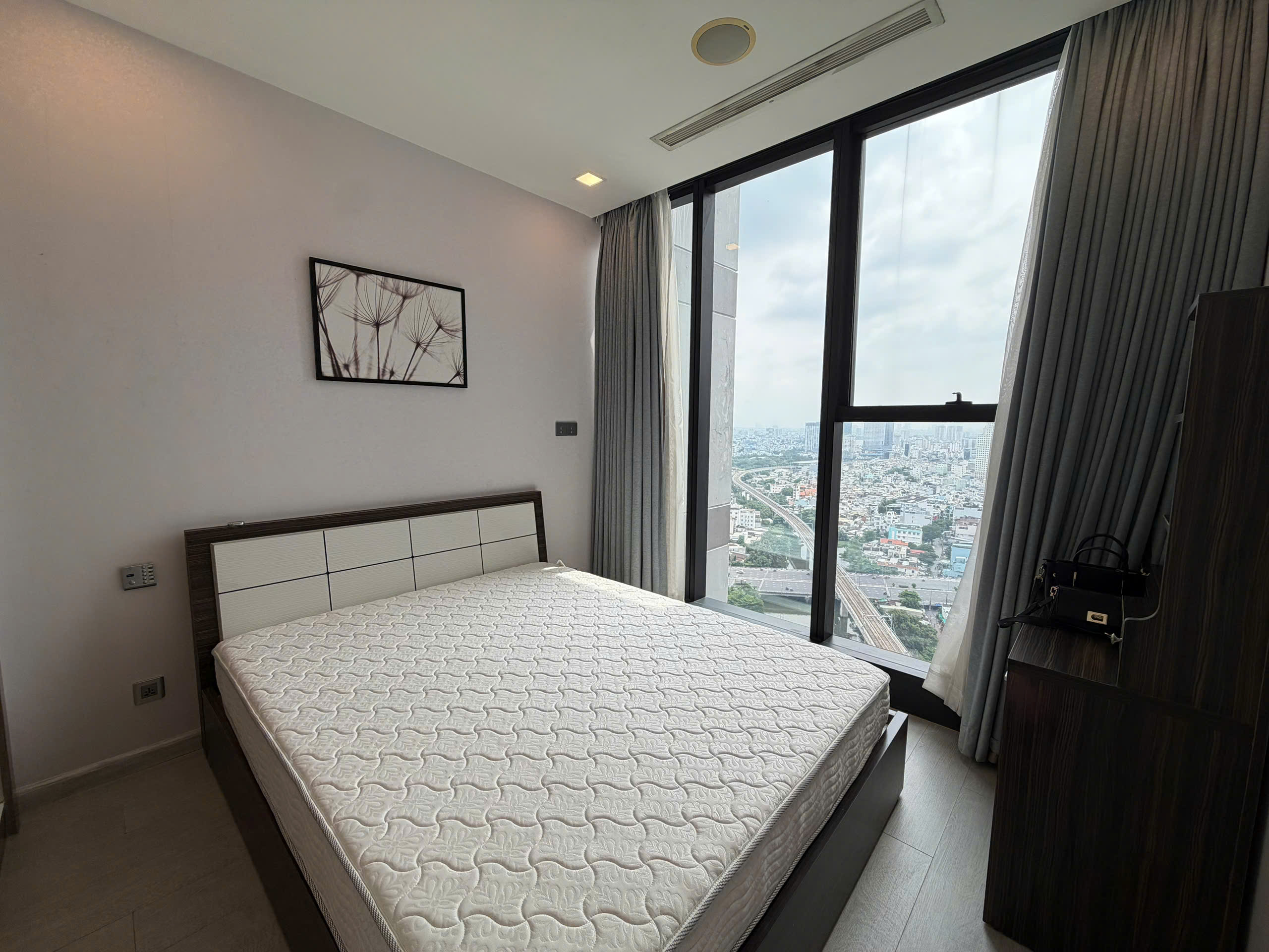 🏙️ Độc Quyền Bán Căn Hộ 1PN Vinhomes Golden River – Aqua 4 – Suất Sở Hữu Người Nước Ngoài (SPA) – View Landmark 81