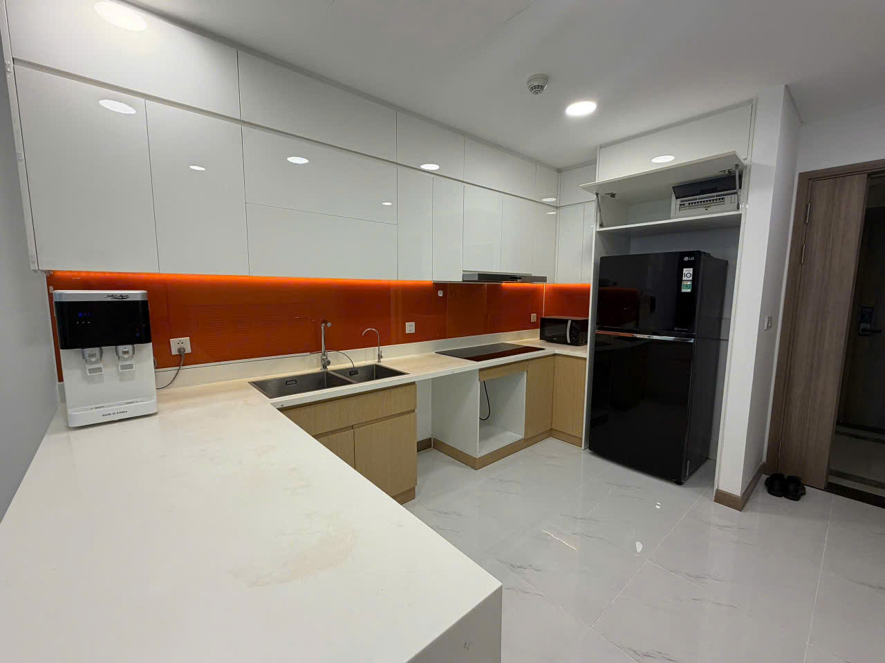🏙️ Cho Thuê Căn Hộ 2PN+1 Sunwah Pearl – View Sông Sài Gòn – Chỉ 44 Triệu/Tháng