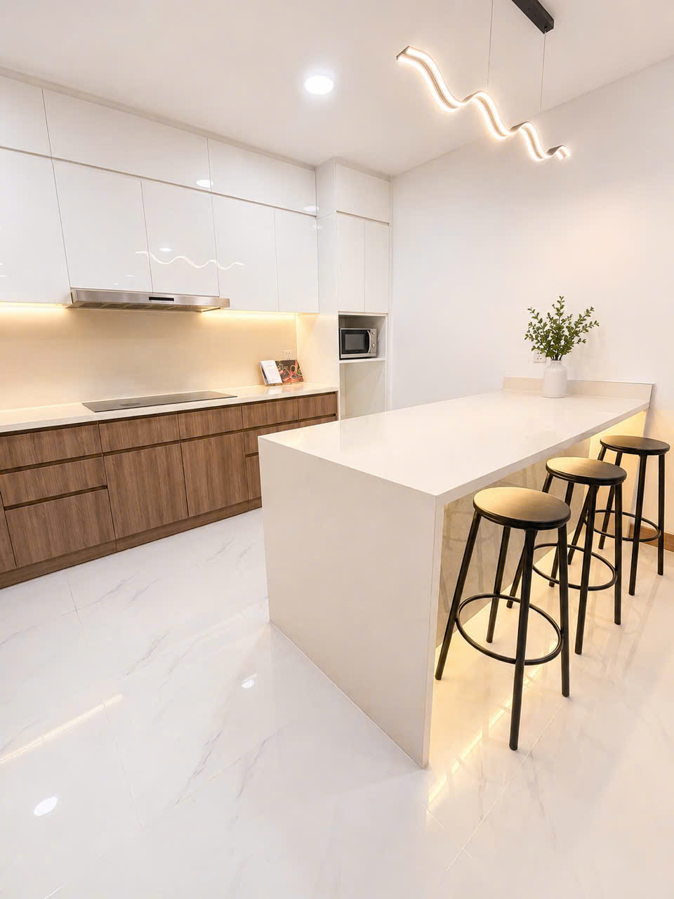🏙️ Cho Thuê Căn Hộ Góc 3PN Sunwah Pearl – View Trực Diện Sông Sài Gòn – Chỉ 60 Triệu/Tháng