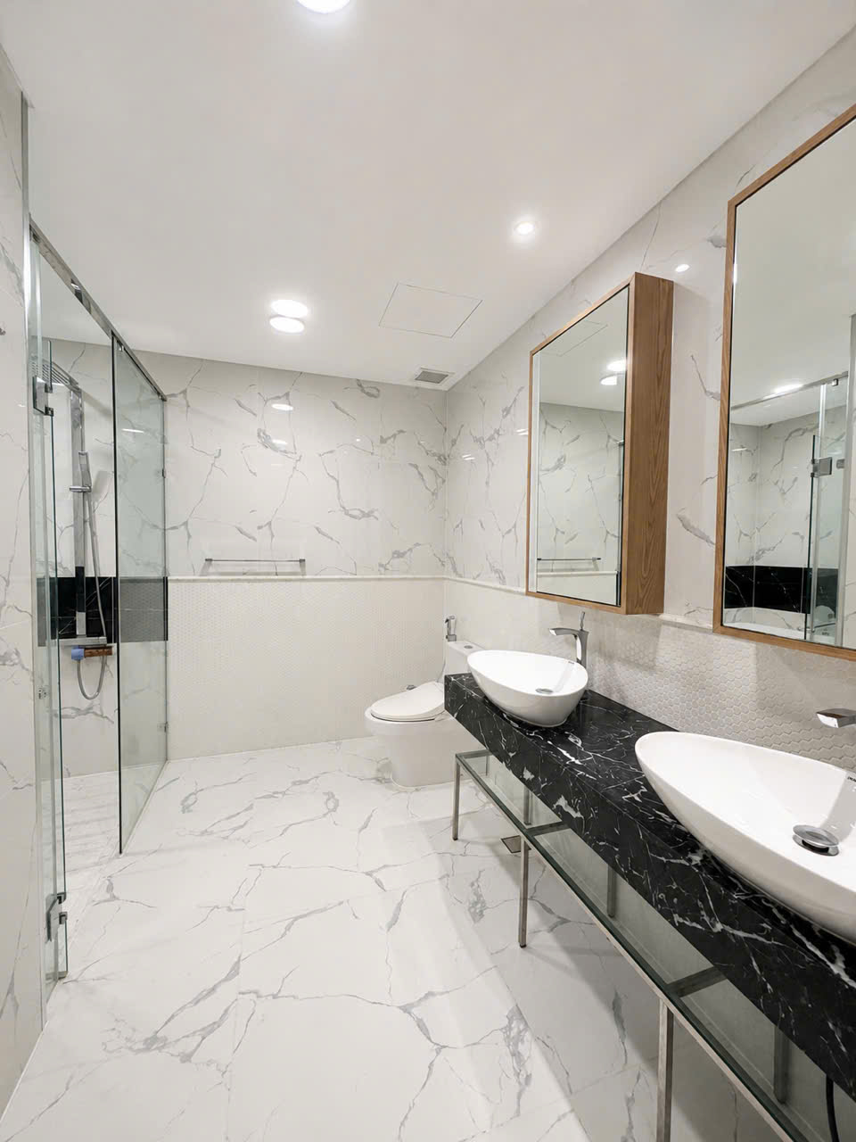 🏙️ Cho Thuê Căn Hộ Góc 3PN Sunwah Pearl – View Trực Diện Sông Sài Gòn – Chỉ 60 Triệu/Tháng
