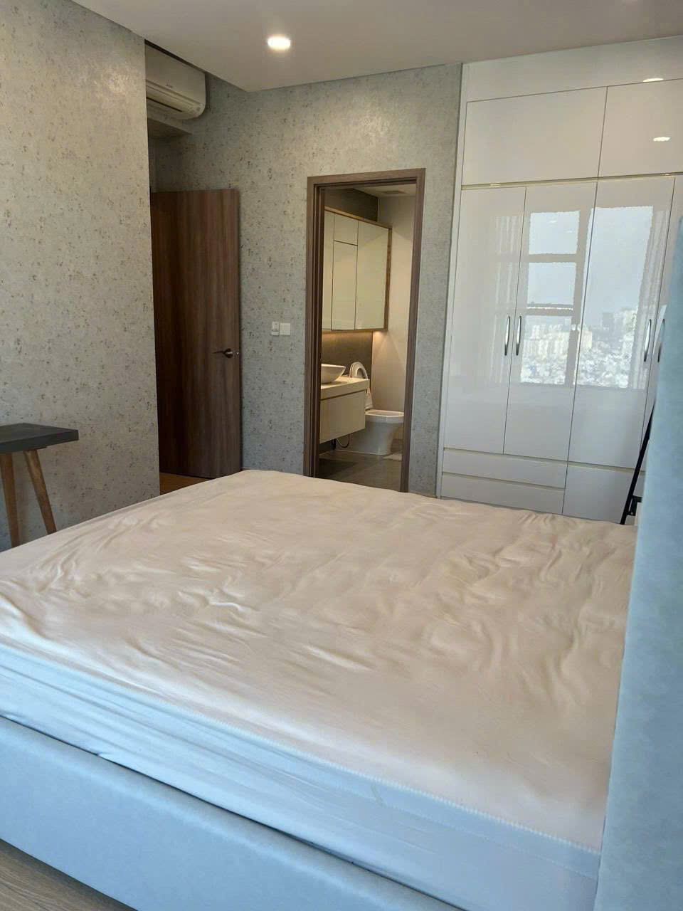 🏙️ Cho Thuê Căn Hộ 2PN Sunwah Pearl – Golden House – View Sông – Chỉ 50 Triệu/Tháng